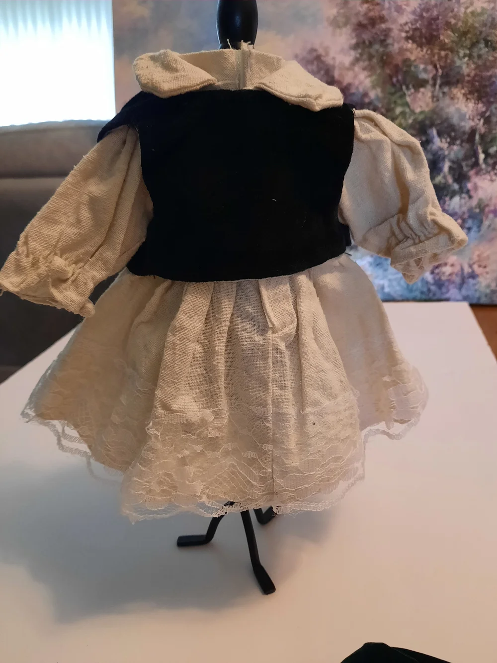 N/A cream lace